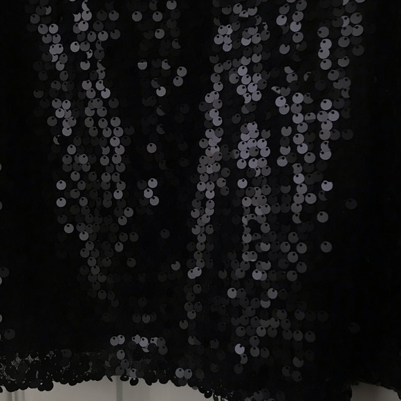 Black Heavy Duty Sequin Tank Top - Picture 6 of 7
